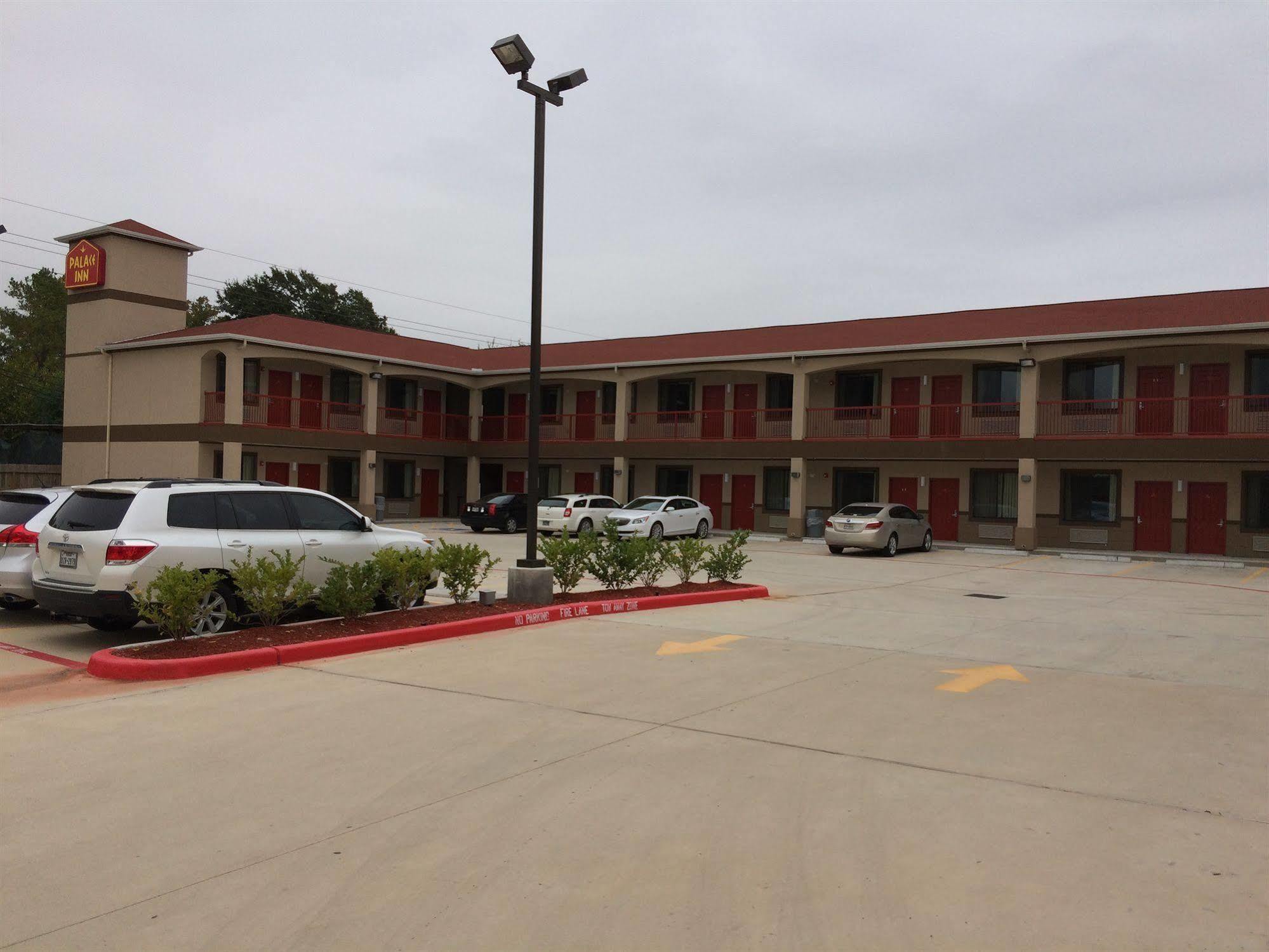 Palace Inn Sam Houston Race Park ภายนอก รูปภาพ